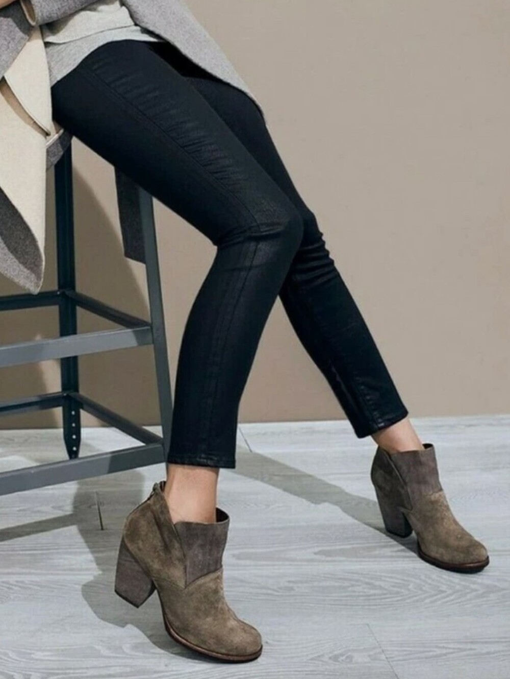 Kork-Ease Castaneda Taupe Distressed Suede Leather Chunky Heel Ankle Booties 6.5
